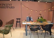 René (links) en Steven van Vincent Sheppard, dat indoor en outdoor meubilair ontwerpt en produceert.