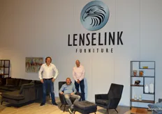 Het verkoopteam van Lenselink Furniture.