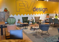 RV Design importeert onder andere meubels uit België, Frankrijk, Spanje, Italië, Roemenië en Indonesië.