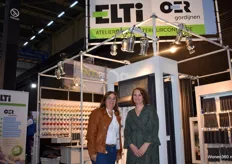 Ellie van Wing en Marjolein Bogaard van Elti (ateliers voor interieurconfectie), dat een ruim assortiment producten op het gebi ed van interieurconfectie aanbiedt.