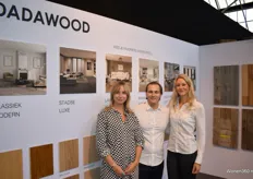 V.l.n.r. Christian Smits, Nicolai Ilchenko en Jane van der Werf van Dadawood, een Nederlandse fabrikant en webshop van houten vloeren.