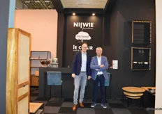Roy Geerdink en Martin van Dijk zijn de twee nieuwe vertegenwoordigers van Nijwie Furniture en Le Chair. Martin zal de gehele westkant van Nederland op zich nemen. Roy is vertegenwoordiger voor de oostkant van het land. 
