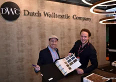 Quint van Viersen en Boudewijn Vogel van Dutch Walltextile Company, dat een traditioneel product door vakmanschap en elegantie herinterpreteert door deze te combineren met een eigentijdse stijl. 