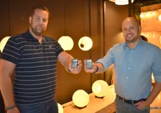 Matthijs Grip en Stefan de Koning presenteerden namens Expo Trading Holland (ETH) de nieuwste ontwikkeling op lampengebied: Pucc. Een lichtbron die de bestaande armaturen upgradet. Inmiddels is de eerste serie (paar duizend stuks) al uitverkocht!