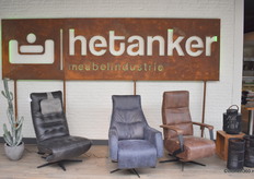 Het Anker ontwerpt vrijwel alle modellen zelf, waaronder deze relaxfauteuils.
