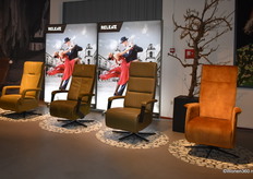 Met slanke details en vloeiende lijnen bewijst Releazz dat comfort en design perfect samengaan.