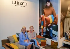 Carina Naessens en Charlotte Vereecke vertellen dat Libeco Home door de pandemie vrolijkheid terug in de wereld willen brengen. Dit doet het bedrijf door frisse kleuren uit te brengen, in plaats van aarde tinten. 