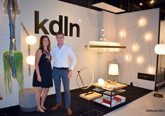 Pauline en Paul Vermeer van Vermeer VerLICHT, dat in ETC Design Center op de begane grond in stand 216 is te vinden met een inspirerende showroom.