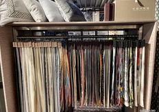 Diverse stoffencollecties te zien bij Anke van Goor.