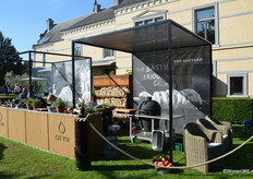 De hele dag door werden er maaltijden geserveerd.