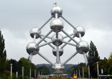 Op dinsdag 5 en woensdag 6 oktober werd de vakbeurs Decosit gehouden. Twee dagen lang konden internationale producenten en inkopers van meubelstoffen, decoratietextiel en raam- en wandbekleding elkaar ontmoeten. In de schaduw van het Atomium-monument, is de locatie van Brussels Expo gemakkelijk toegankelijk voor binnen- en vooral voor buitenlandse bezoekers.