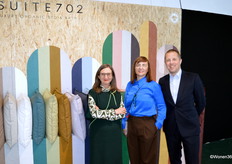 Saskia van Gelder, Shirley Muijrers en Olaf Arkauer van Suite702. Naast dat de linnencollectie uit is gebreid, krijgt de beddengoedlijn vier nieuwe kleuren.