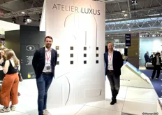 Guillame Maroge met Francois Louis bij de domotica producten van Atelier Luxus.