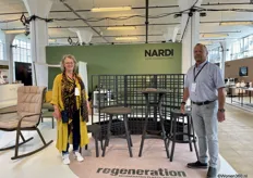 Marinka en Joop Heijnen van het gelijknamige Designteam bij de Regeneration collectie van Nardi. Al het materiaal van deze producten is 100% gerecycled. 