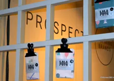 La La Fete, het nieuwste merk dat Prospectt vertegenwoordigt, biedt een duurzaam alternatief voor inpakpapier. De producten zijn geïnspireerd op de Japanse inpaktraditie Furoshiki.