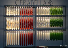 Naast de kleur en afwerking kan ook de vorm van Cerabella’s kaars gekozen worden.