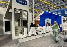 JASNO shutters pakte flink uit met de stand en presenteerde de diverse mogelijkheden en kleuren qua shutters.