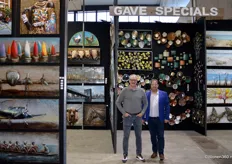 Stany Lanoo en en Gaby van der Weerd, van de groothandel Gave Specials. 