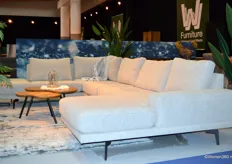 Sofa Nicole van W&W Furniture.