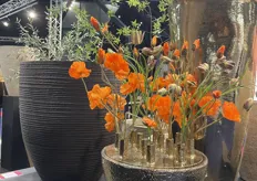 De unieke bloempotten van Ecri Living worden met de hand gemaakt in Katwijk. 