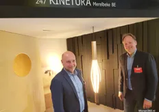 Joerie Vanacher (links) en Robert-Jan Hoeksma van Intra Lighting stonden er met verschillende innovatieve producten.