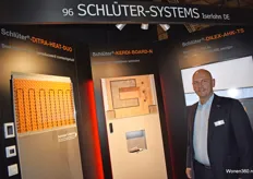 Technisch adviseur Marc van Esch van Schlüter Systems toonde de laatste snufjes op het gebied van snel opwarmen i.c.m een gereduceerd contactgeluid.