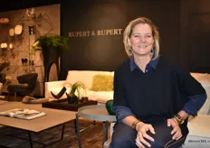 Britt Rupert van Rupert en Rupert (moeder en dochter) showt veel in Italië geproduceerde producten in haar stand. Wel onder haar eigen label. 