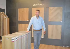 Ron Lamers werkt sinds kort bij Viva Floors. Hij was het gezicht in de showroom van het vloerenbedrijf.