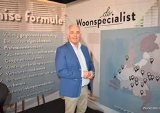 Formulemanager Niek Rongen is trots dat er in een jaar tijd al 21 vestigingen van De Woonspecialist zijn.