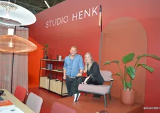 Niccolo en Janneke in de fleurrijke stand van Studio Henk.