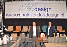 Jan en Ronald presenteerden onder andere de stoelen van Ronald Verdult Design, importeur en groothandel.