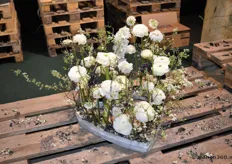 Prachtige bloemstukken gemaakt door Agora voor Smithers-Oasis; fabrikant en uitvinder van de oase-steekschuim.