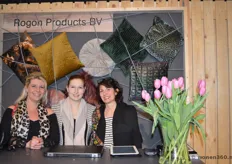 Wendy, Shari en Pascale voor de nieuwe woontextielcollectie van Robon Products.