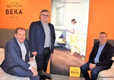 Eelko Kooy, Marcel Swart en Ed Kerkmeester (v.l.n.r.) in de showroom van Beka (onderdeel van Recticel), een nieuw merk voor Nederland afkomstig uit België.