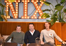 Directeur Richard Morée (midden) van NIX Design met zijn collega’s Marc Doornbosch (links) en Bas Mengedé.