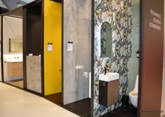 VanMarcke presenteerde behang van Arblu in de sanitairruimten en douches. Het Belgische bedrijf is exclusief verdeler van het behang.