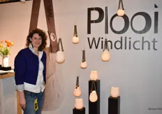 Wanda Entjes van Mal Product, dat Plooi windlichten showde.