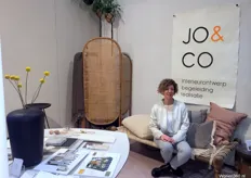 Jolanda van Jo & Co interieur biedt een totaal aanbod van indeling- & kleuradviezen, interieurplannen tot de afbouw en inrichting.