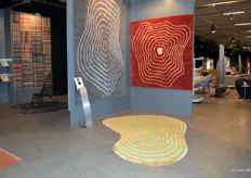 Carpet Creations presenteerde de nieuwe tapijten Onda, Pure en Whirl. Ontwerpen van designer Joca van der Horst. De golven aan de Braziliaanse kust vormen de inspiratiebron voor deze tapijten.