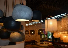 De bijzondere lampen van Ay Illuminate waren te bewonderen op Maison & Objet in Parijs.