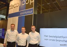 Sander Janssen, Niko Londal en Paul Kruizinga van Woontotaal vertelden bezoekers alles over het nieuwe platform Decoloop, dat een duidelijke missie heeft: de interieurbranche verbinden als één grote gemeenschap.