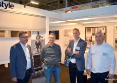 Marthijn Engbers, Edwin van Keeken, Martijn Werkman en Peter van den Bosch van ABZ Raamdecoratie, dat raamdecoratie met behulp van een uitgebreid dealernetwerk produceert en verkoopt.