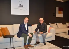 Links Edward en Dirk van de Belgische zitmeubelfabrikant LEDA.