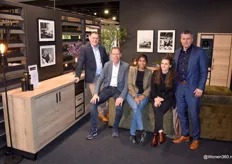 Het team van Confortluxe & Lievens Meubelfabriek, met v.l.n.r. Jeroen van der Borg, Bart Veenhuizen, Pushpa Decuypere, Julia Nasonova en Frank Flipse.