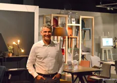 Het Franse meubelmerk Akante is nieuw in De Woonindustrie. Eigenaar Olivier Vanhaecke presenteert met trots zijn nieuwe collectie.