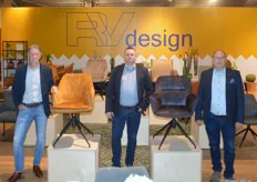 Nico van Loo, Ronald Verdult en Jan van Ginneken vertegenwoordigen de stand van RV design. Stoelen van velvet, micro leer, bull en ribstoffen werden tentoongesteld.