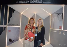 Margot Herbots en Bea Vandeweyer van Novalux Lighting, een Italiaanse verlichtingsproducent gespecialiseerd in van gipsplaat geïntegreerde ledlijnen tot ledprofielsystemen en designapplicaties.