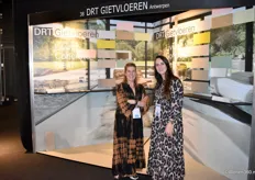 Vanessa Maes en Iris Versluijs van DRT Gietvloeren, dat haar specialisatie liet zien: hoogwaardige design gietvloeren en industriële bedrijfsvloeren