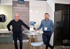 Ben van Daalen en Sander van Bekkum van RET interieur. het bedrijf is leverancier van bouwproducten, waaronder de wandpanelen van Fibo.
