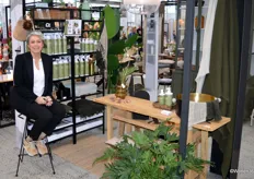 Christina Kjerulff, agent voor Nordal in Nederland en Vlaanderen, heeft een stand vol schoonmaakproducten. Deze Herb collectie is op natuurlijke basis geproduceerd.